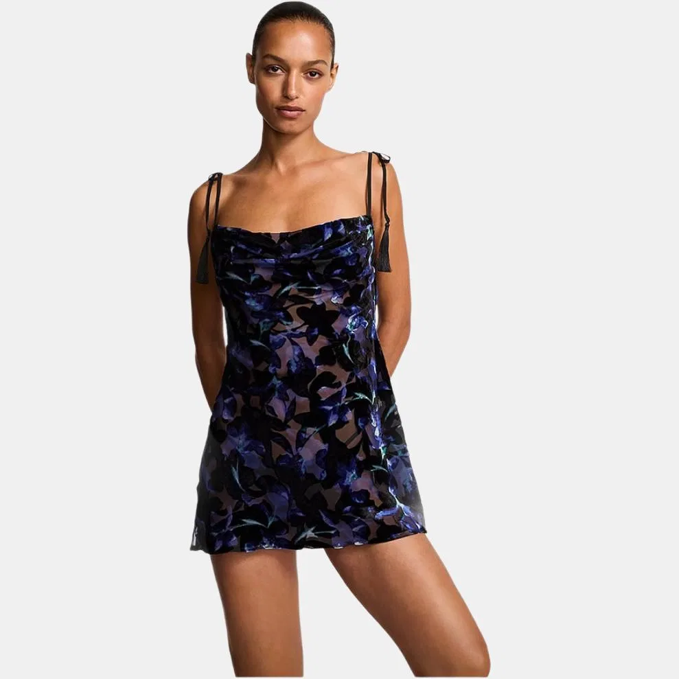 Женская ночная рубашка с цветочным принтом Victoria's Secret, Black With Floral Print — фото 4