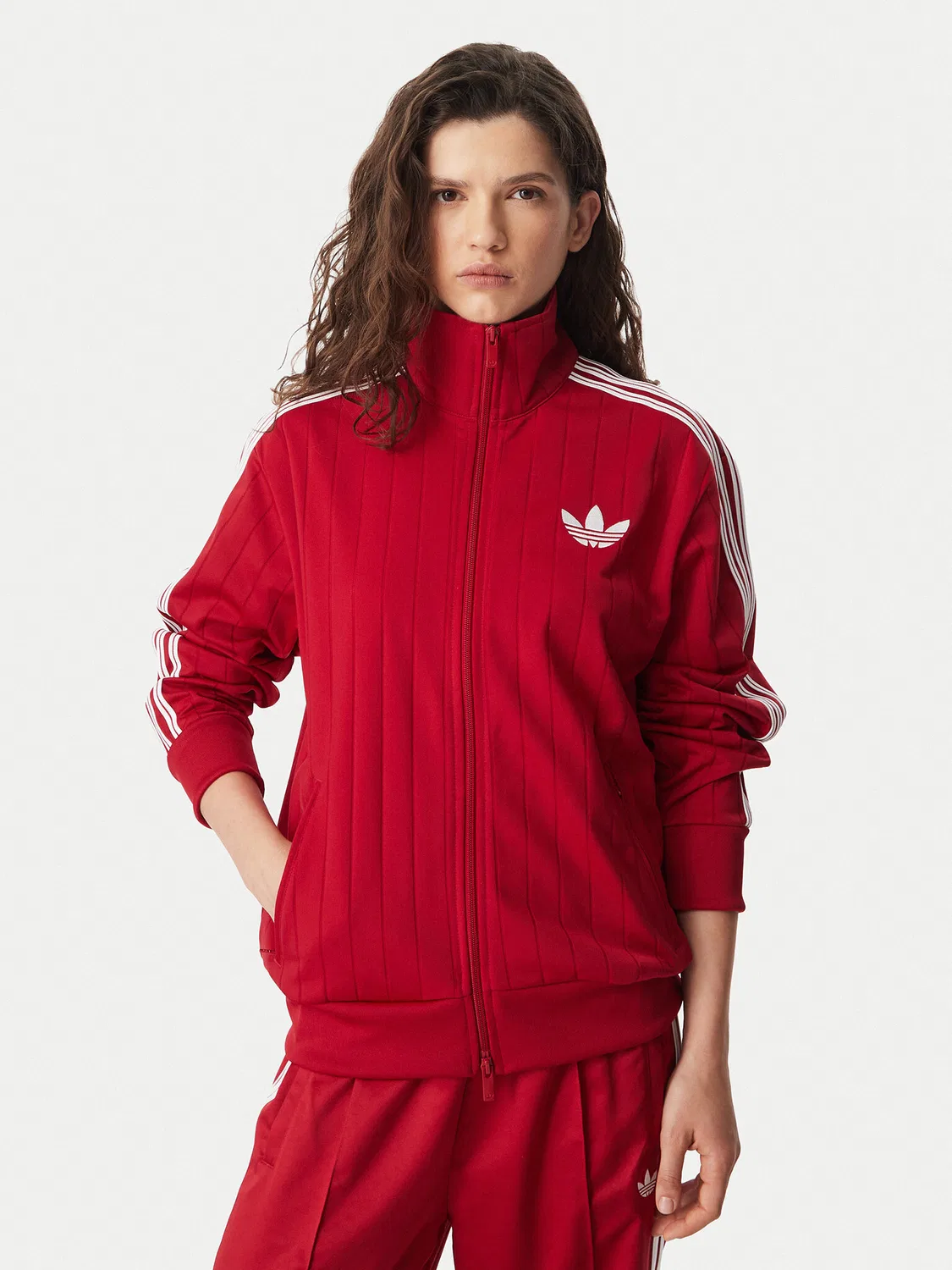 Женская толстовка стандартного кроя Pinstripe Firebrid Loose Tracktop Adidas, красный — фото 2