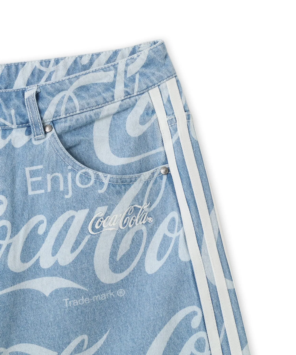 Мужские джинсовые шорты с принтом Coca-Cola Classic Sport Denim Short, Adidas, Light Indigo Blue — фото 4