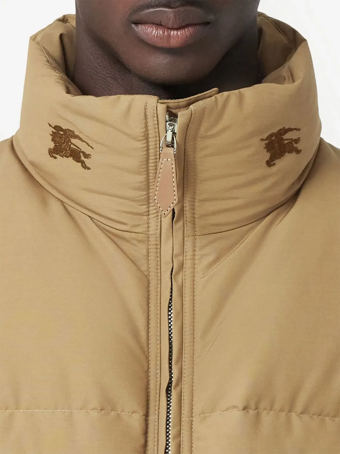 Пуховая куртка в нейтральных тонах Burberry, нейтральные — фото 2