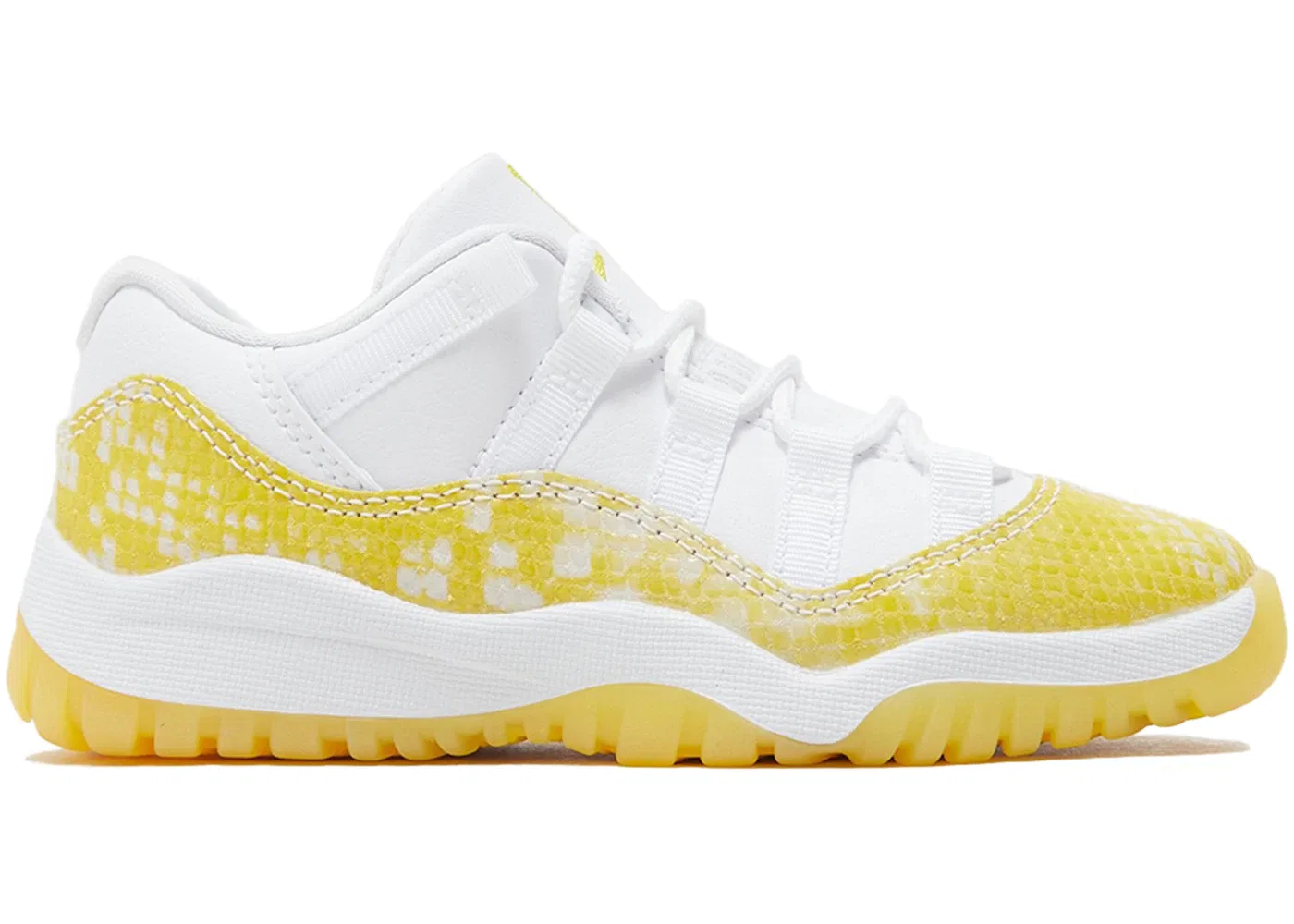 Детские кроссовки с змеиным принтом Jordan 11 Retro Low Jordan, White/Tour Yellow/Sail