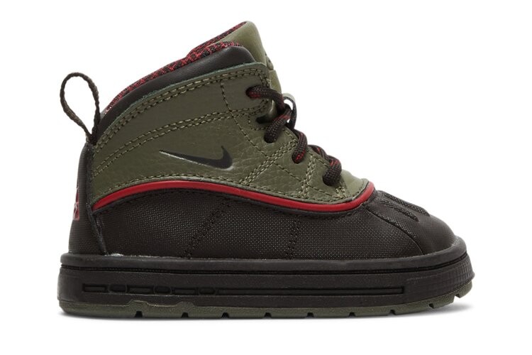 

Кроссовки Nike Woodside 2 High TD 'Black Tea', зеленый