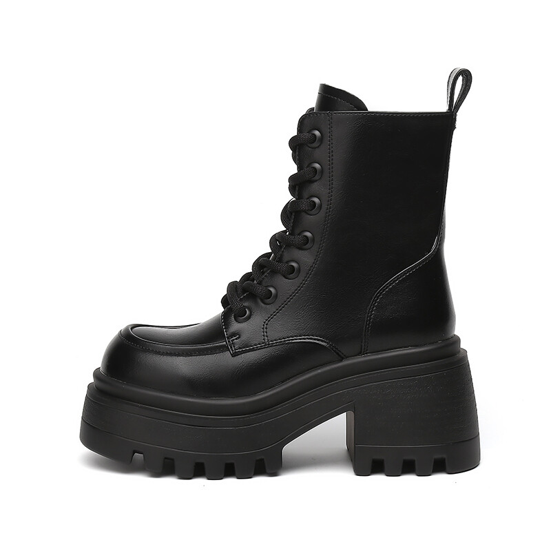 

Ботинки DAPHNE Martin Boots Women's