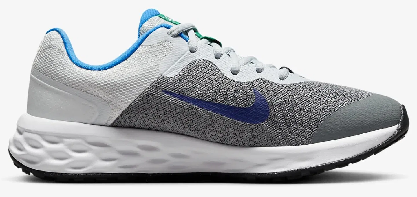 Детские кроссовки для мальчиков с шнуровкой NIKE Revolution 6 NN NIKE, Cool Grey Deep Royal Blue Pure Platinum Photo Blue — фото 3