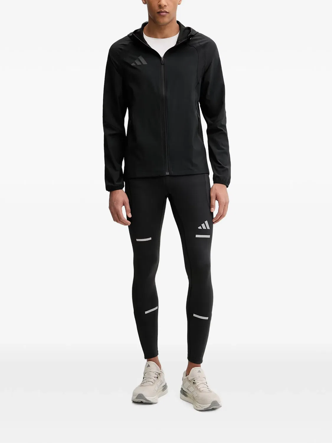 Куртка с капюшоном Travel черная Adidas, черный — фото 4