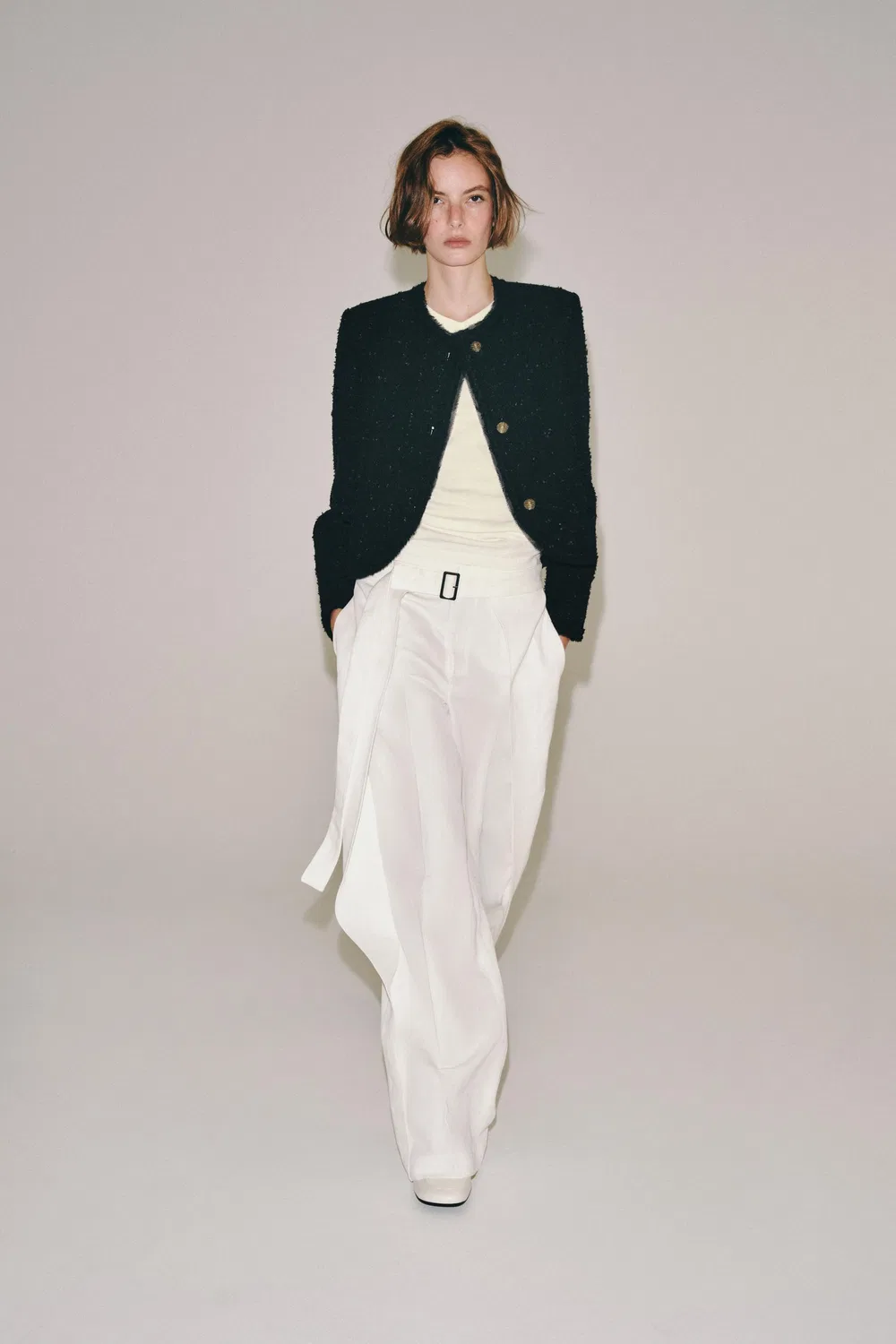 Куртка из коллекции ZW с тиснеными пуговицами. ZARA, Black