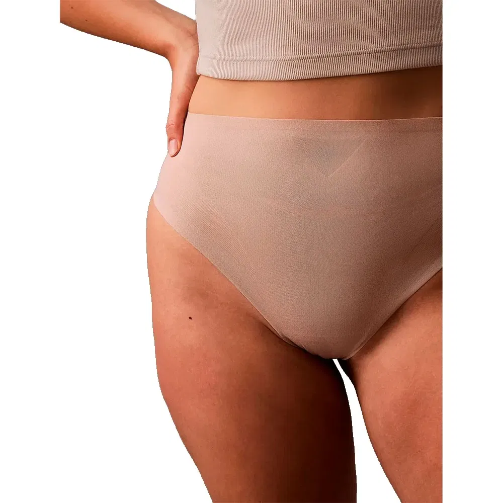 Стринги модель Calvin Klein, бежевый — фото 4