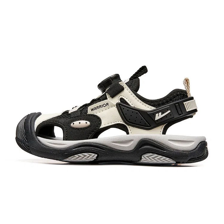 Детские сандалии с закрытым мысом Black/Beige White WARRIOR