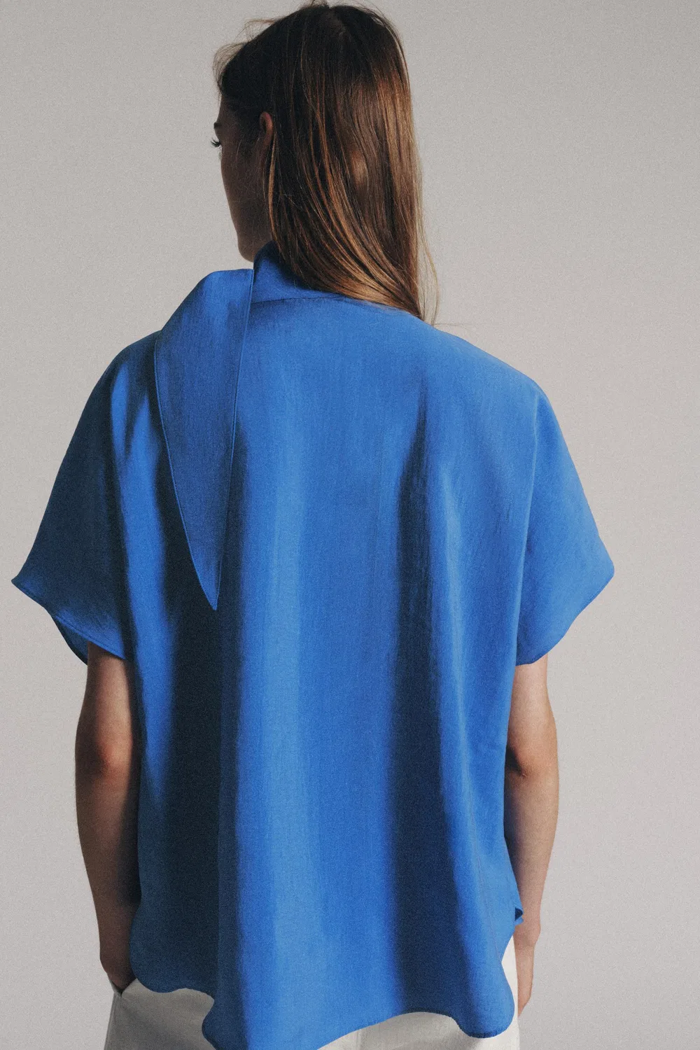 Рубашка из коллекции ZW с застежкой в виде лягушки. ZARA, Bluish — фото 3