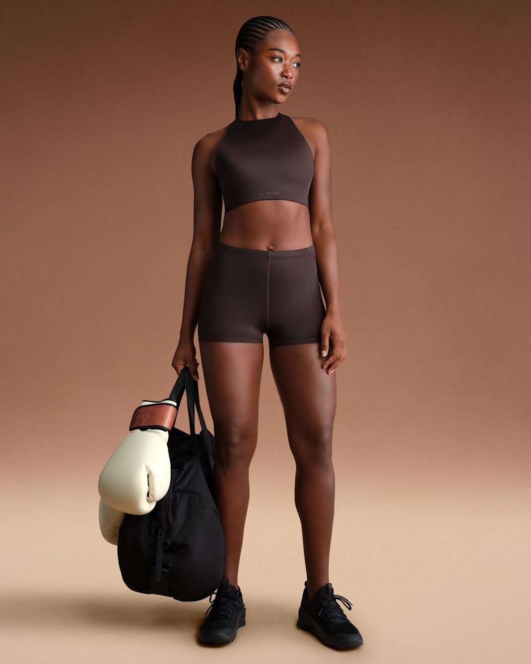 

Шорты NikeSKIMS Shine Women's Mid-Rise 2" with Drawcord, темно-коричневый