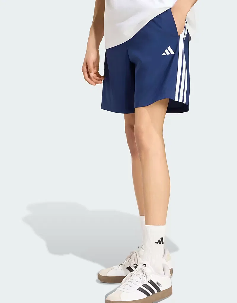 Шорты Adidas Performance Essentials Chelsea Lite с тремя полосками, темно-синий, белые