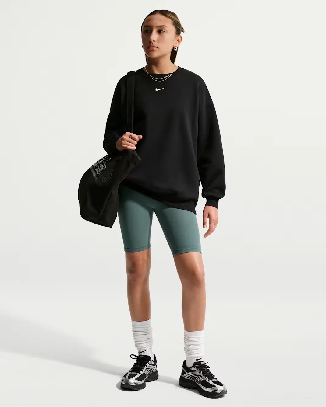 Детская толстовка оверсайз с круглым вырезом для девочек (подростков) Nike Sportswear Studio, Black/White — фото 4