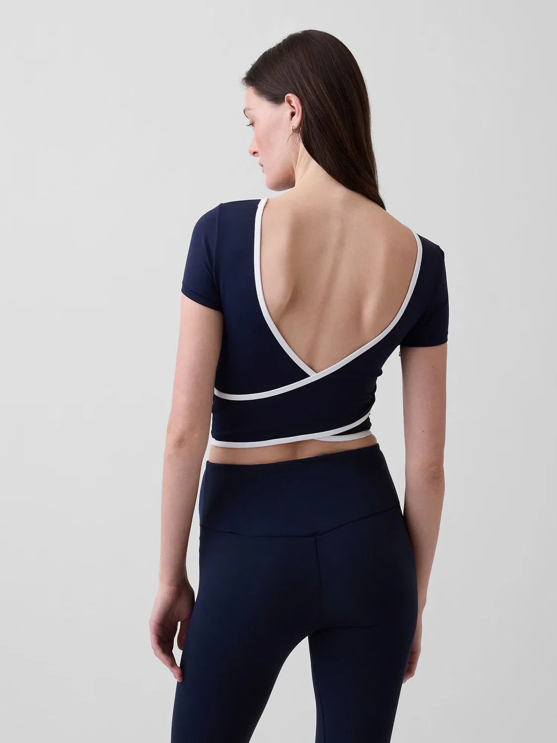 Топ, реверсивный, Smooth Reversible Wrap Crop Gap, черный — фото 2