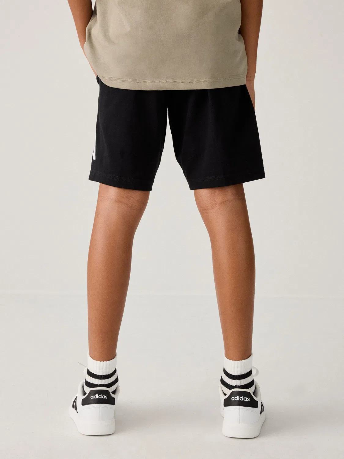 Шорты Essentials Kids adidas, черный — фото 2