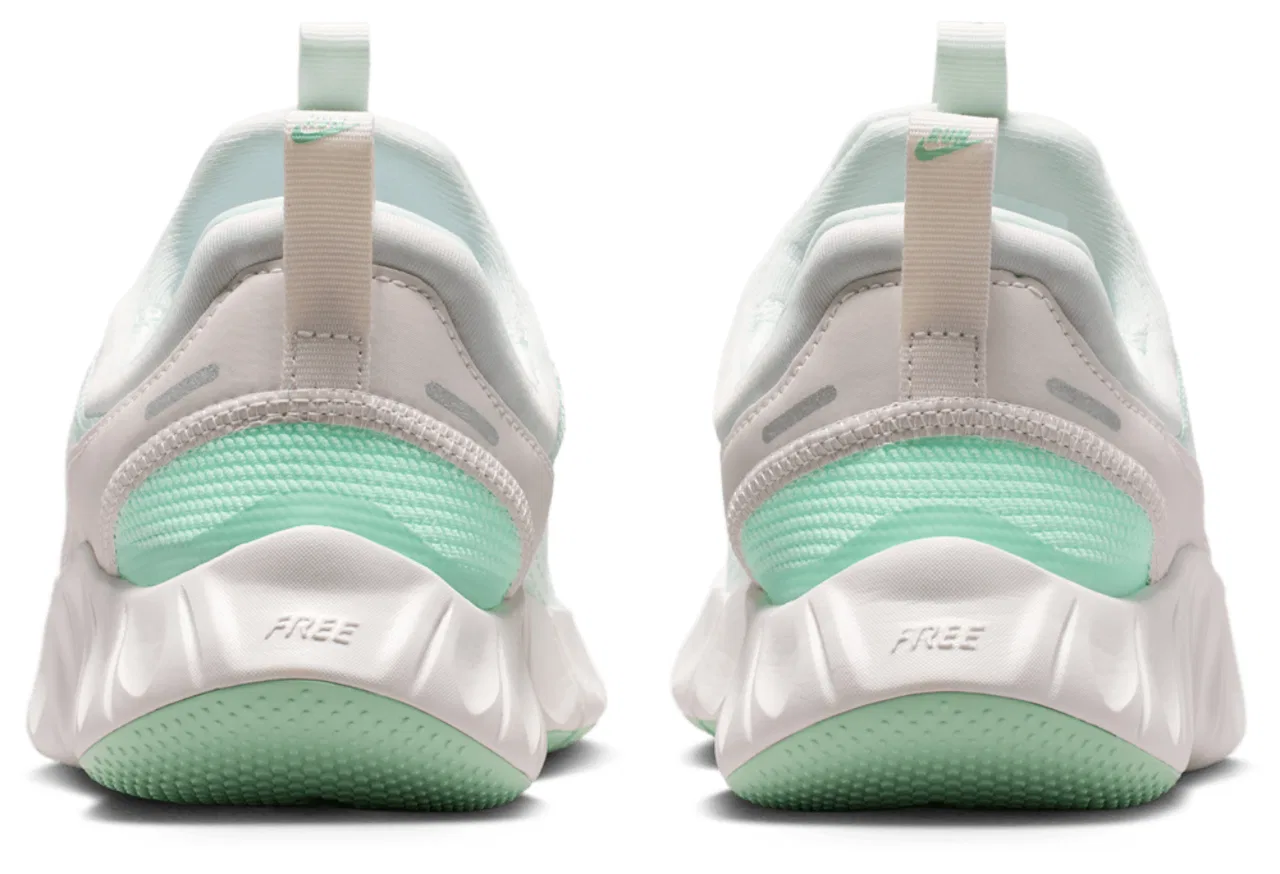 Детские кроссовки для мальчиков с гибкой подошвой Nike Free Ride, Barely Green Bright Spruce Arctic Green — фото 3