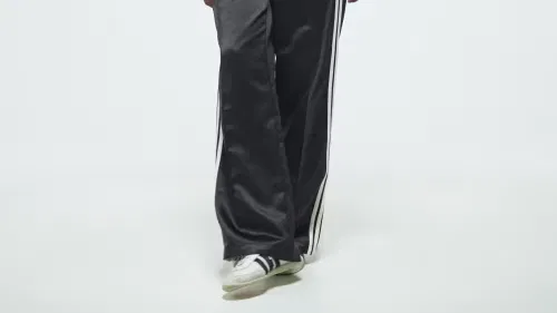 Женские спортивные брюки свободного кроя Satin SST Loose Track Pant Adidas Originals, черный/белый — фото 2