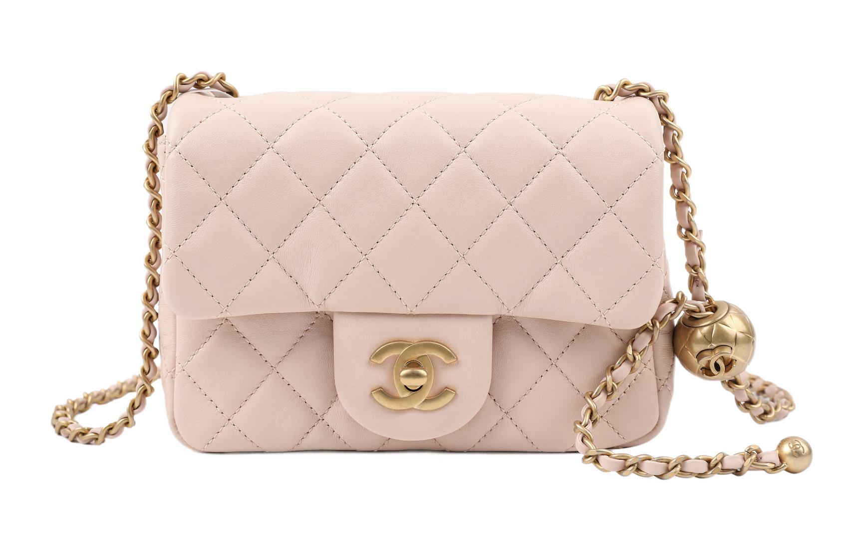 

CHANEL Сумка 21b из осенней ягнячьей кожи, на цепочке, через плечо, кроссбоди мини женская светлый бежевый