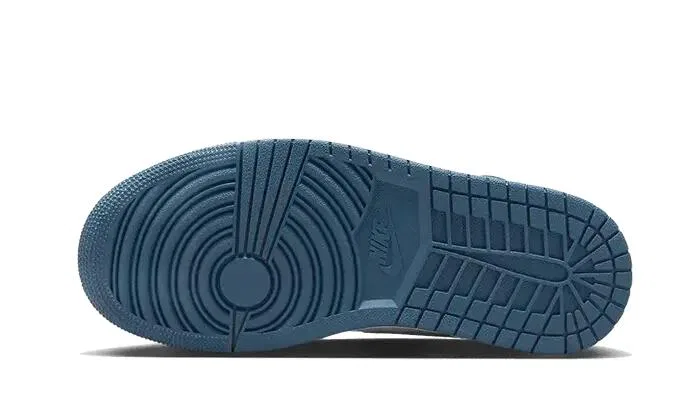 Детские кроссовки с принтом Air Jordan 1 Mid Sky J Jordan, Sky Blue — фото 4