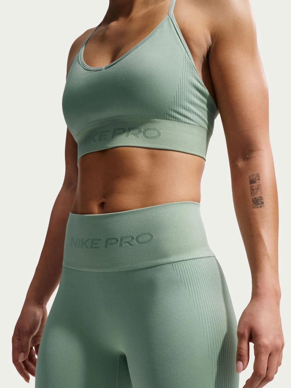 Шорты велосипедные Nike Pro Seamless Dri-FIT High-Waisted, Steam Green — фото 2