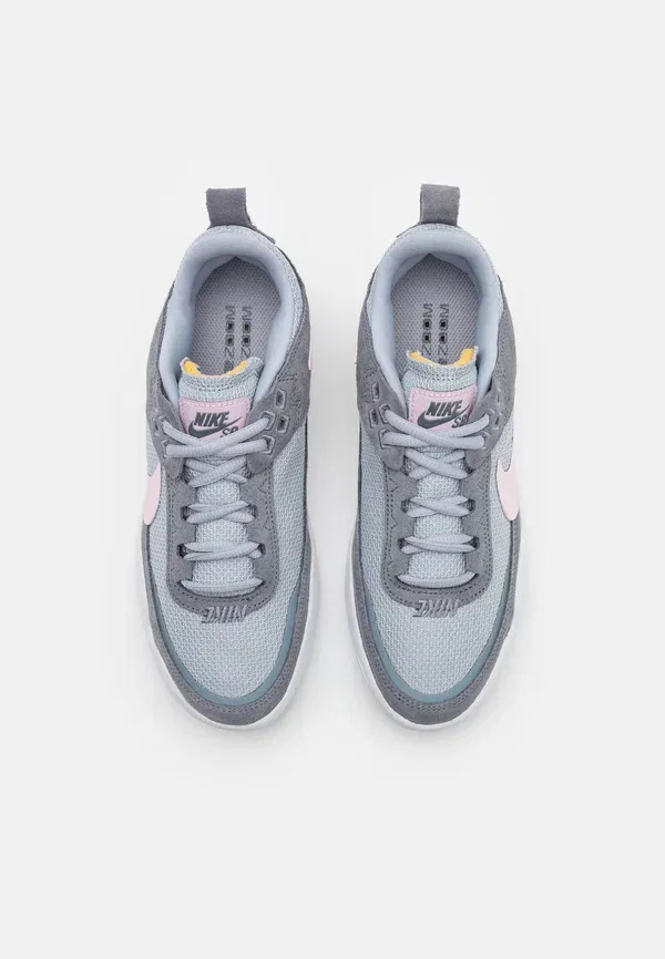 Кроссовки из кожи и текстиля Sb day one Nike Sb Cool Grey, Pink Foam, Wolf Grey, Pure Platinum, розовый/серый — фото 4
