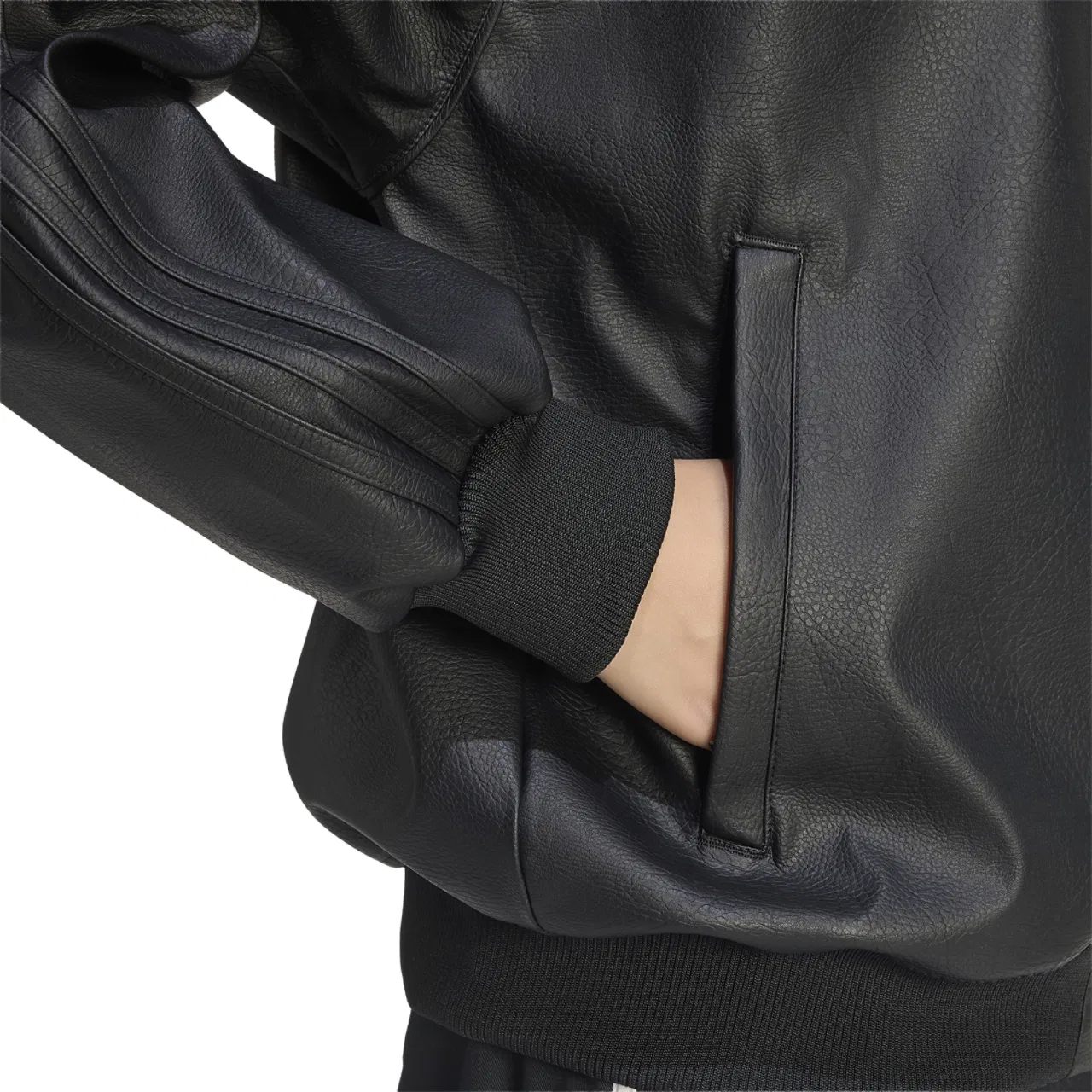 Женская куртка oversize из кожзама с молнией, модель Pleather SST Oversized Track Top, adidas, Black Maroon — фото 4