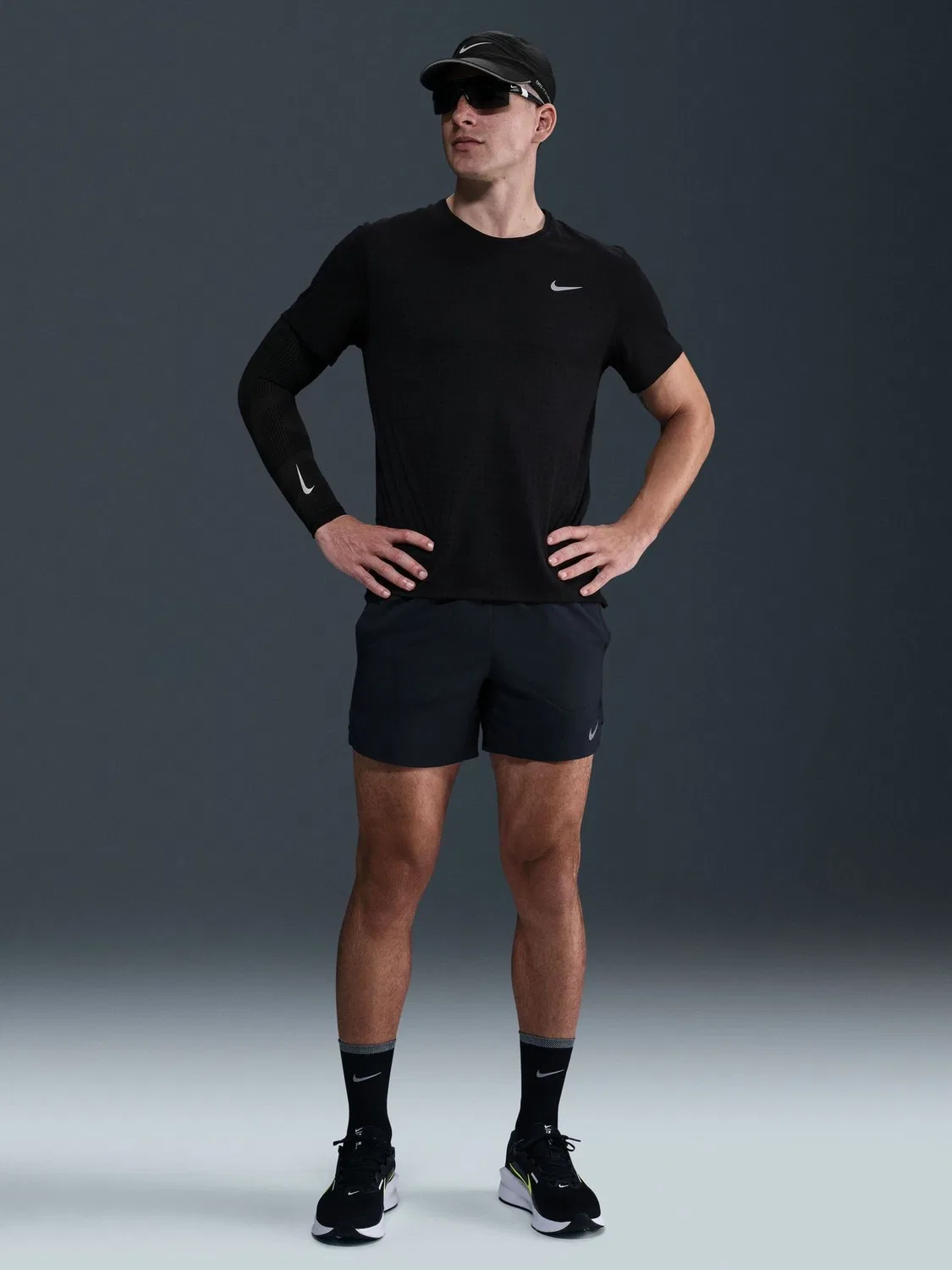 Футболка для бега Miler Breathe Nike, черный
