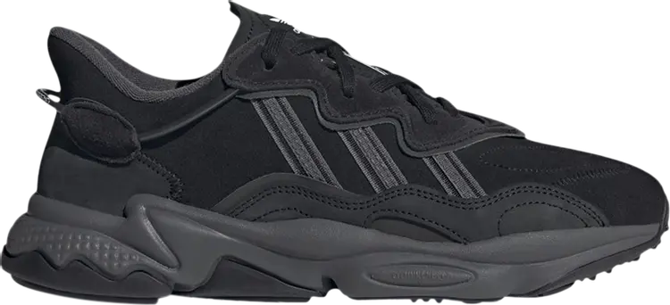 

Кроссовки Adidas Ozweego, черный