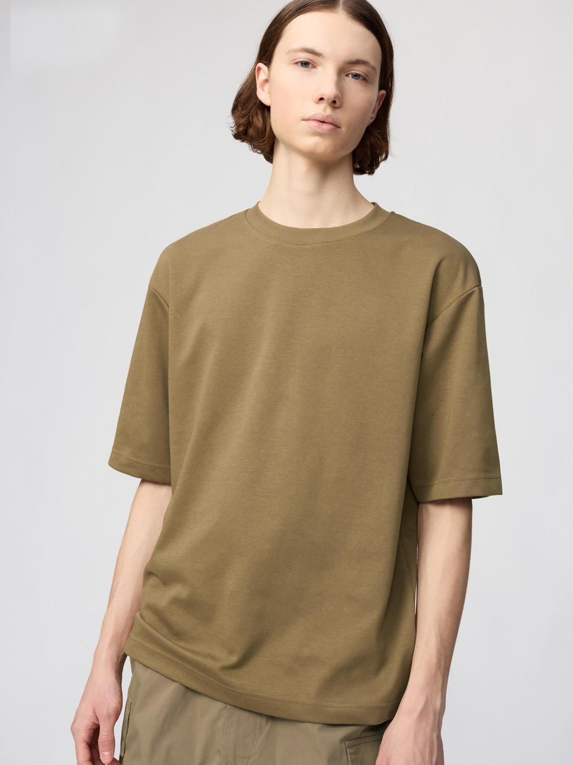 

Футболка Uniqlo Airism Cotton, 35 коричневый