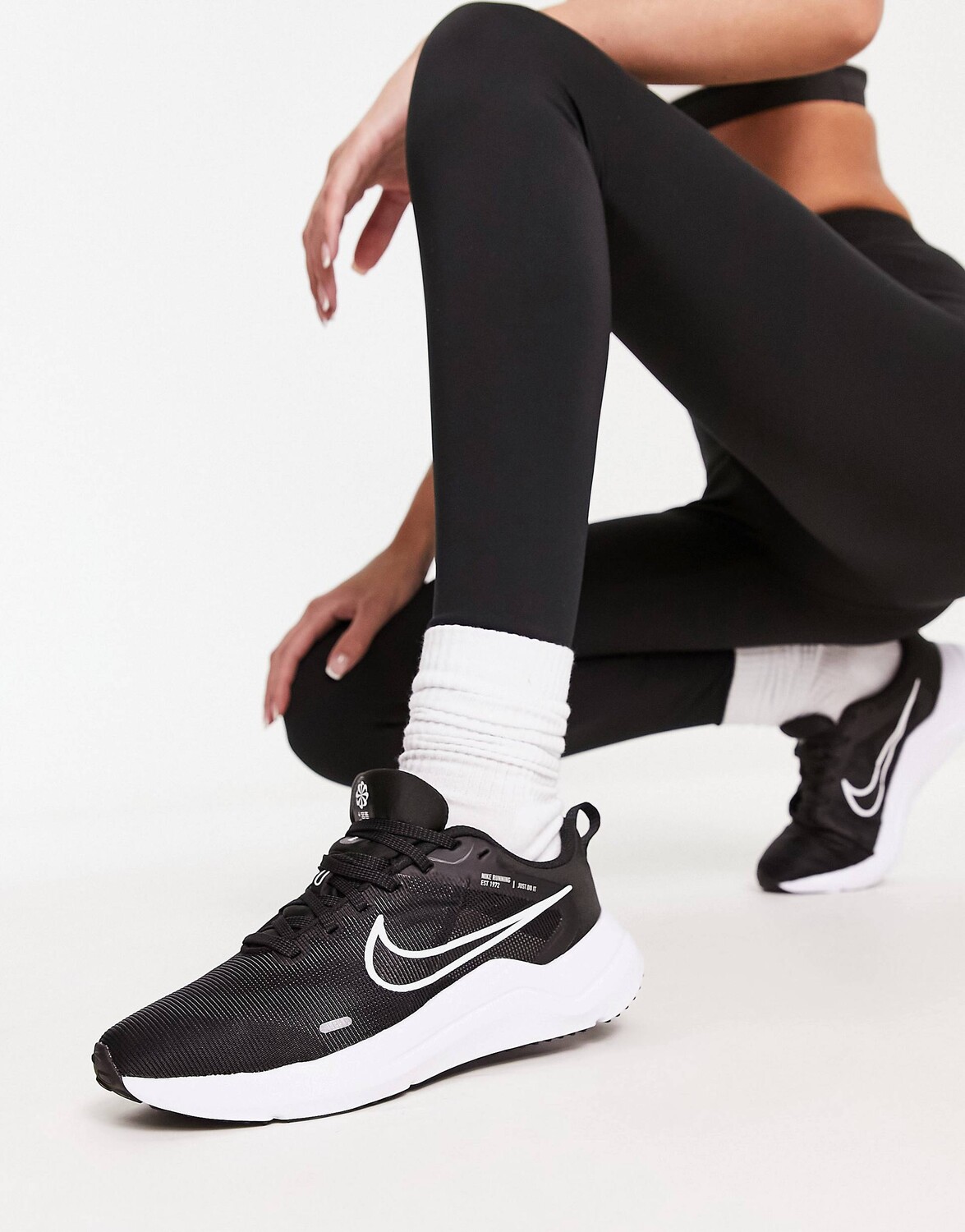 

Женские кроссовки Nike Running Downshifter 12, черно-белый, Черный, Женские кроссовки Nike Running Downshifter 12, черно-белый