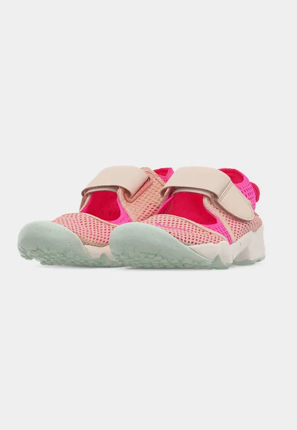 Кроссовки с текстильным верхом Nike Sportswear, зеленый/розовый — фото 3