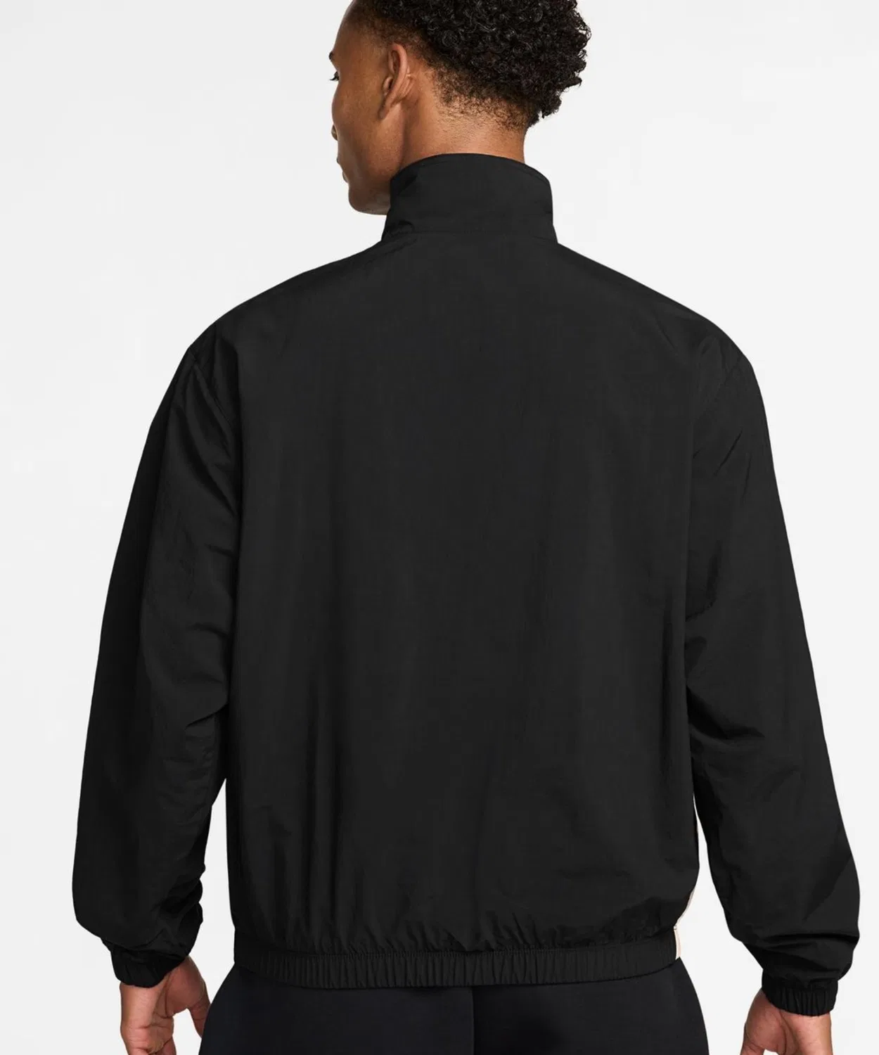 Мужская куртка из нейлона с полузастежкой-молнией Nike Club Half Zip Jacket, Black — фото 4