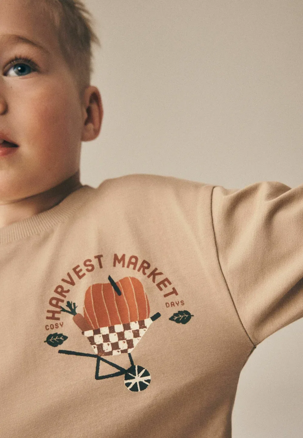 Комплект из топа и леггинсов с графическим принтом - леггинсы - брюки Next, Cream Harvest Market