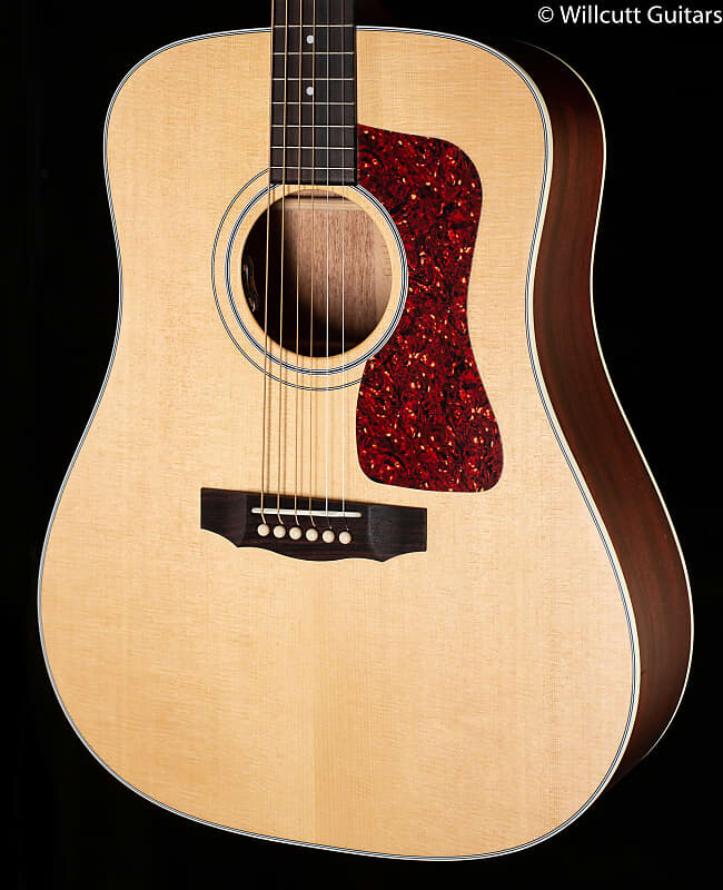 

Акустическая гитара Guild D-40E Natural Sitka Mahogany