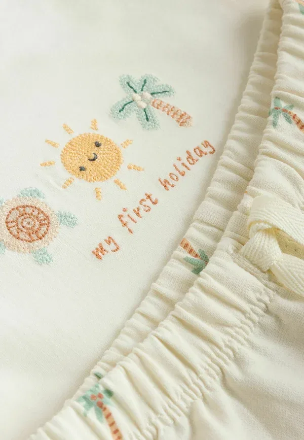 Комплект из топа и шорт, хлопок, Regular fit - top and short baby set, Next, Cream My First Holiday, кремовый — фото 2