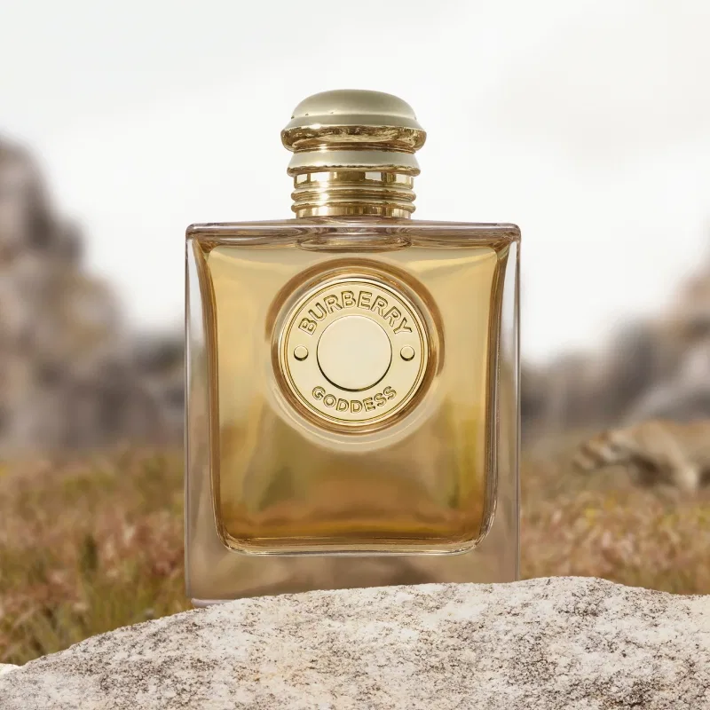 Женский набор парфюма и лосьона для тела Goddess 50мл+75мл Burberry, Golden — фото 4