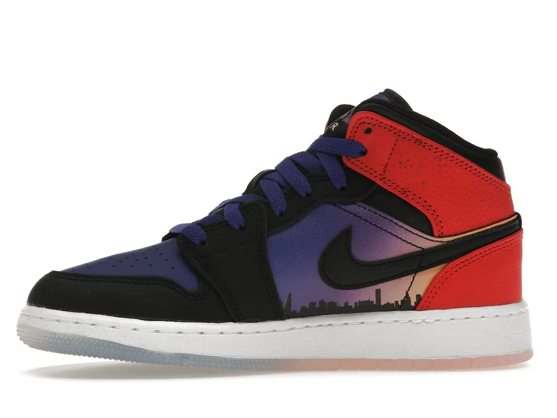 Детские кроссовки для мальчиков с градиентом Jordan 1 Mid SS Jordan, Concord/Black/University Red/Psychic Purple/Peach Cream/Total Orange — фото 3