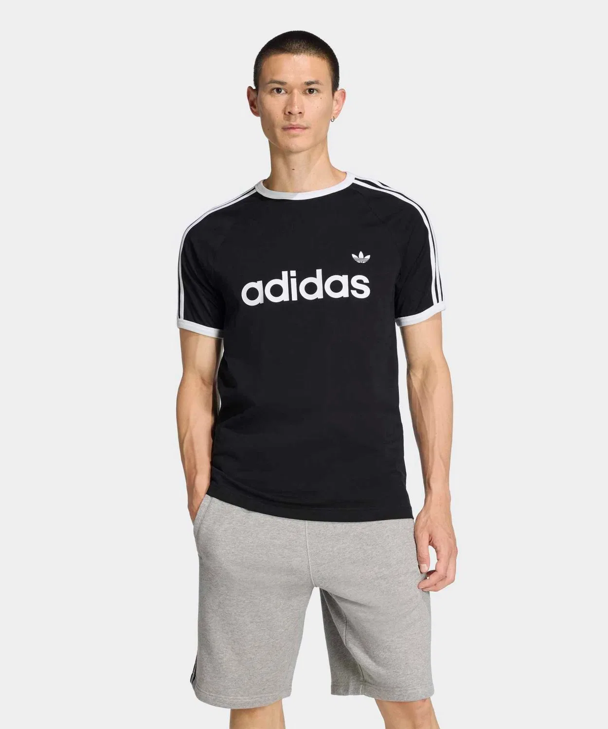 Мужская футболка с длинным рукавомThree Stripes Slim Ringer Adidas, Black — фото 3