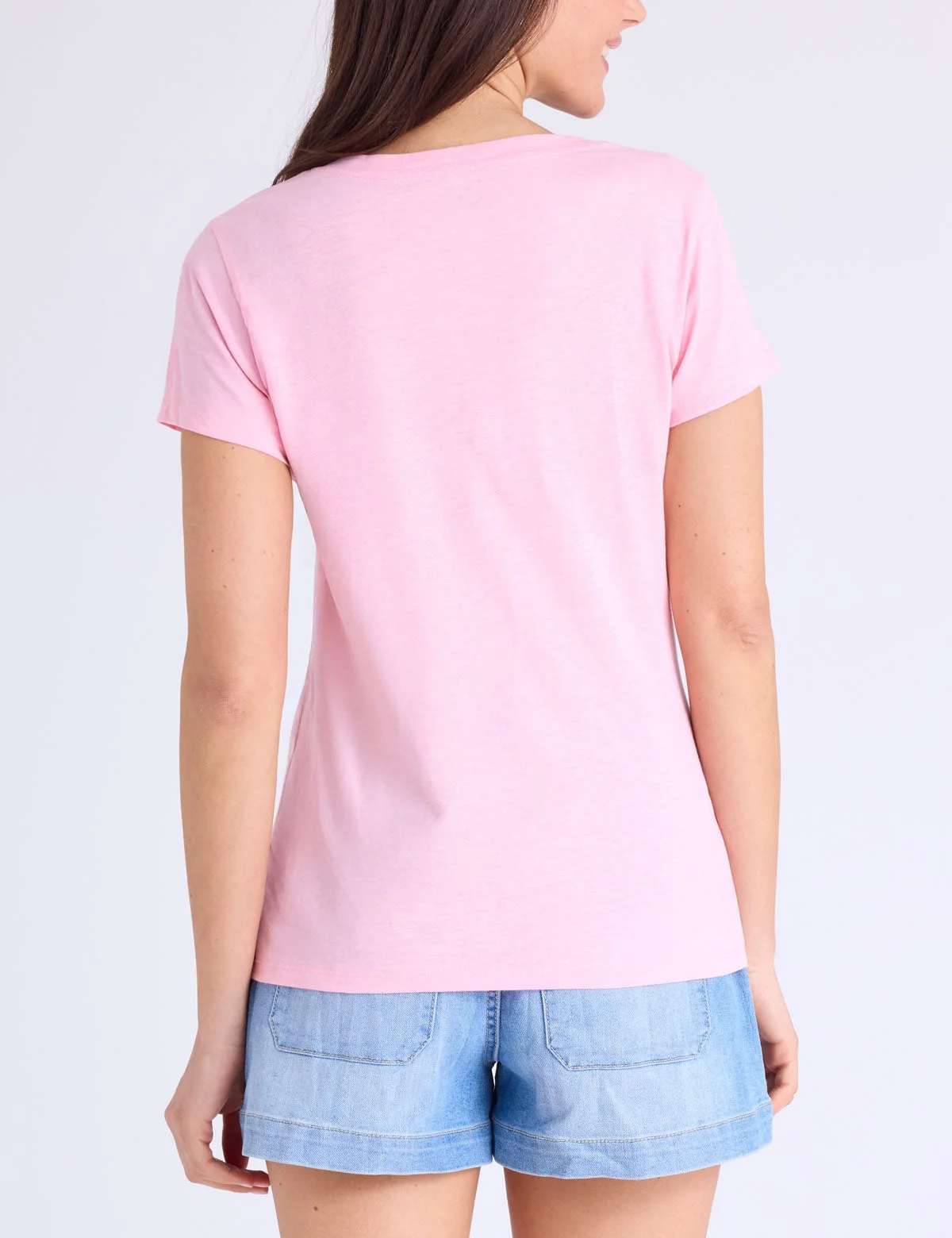 Женская футболка U.S. Polo Assn. Ombre Stone Rhinestone V-Neck, светло-розовый — фото 2
