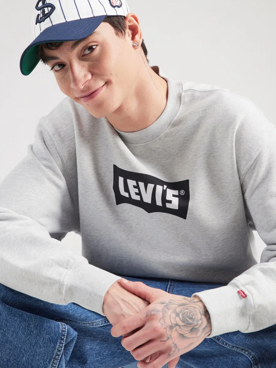 Толстовка LEVI'S светло-серого цвета — фото 2