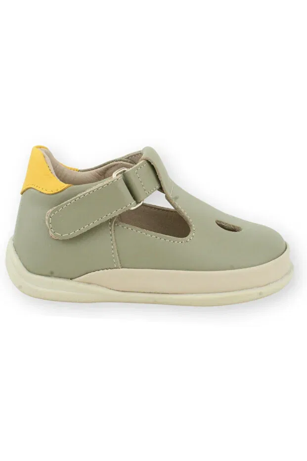 Детские туфли для мальчиков кожаные Bean Model Nubebe, Olive