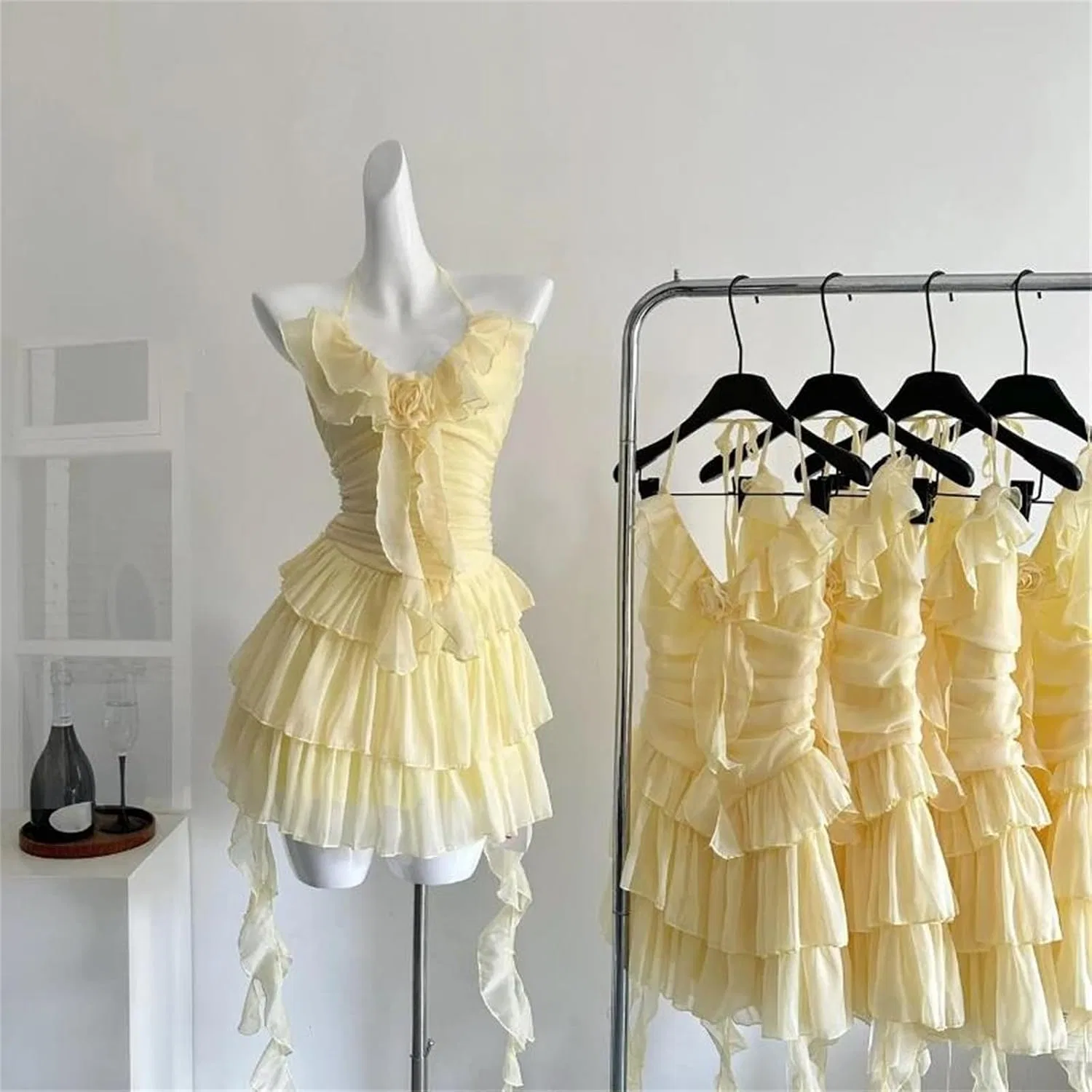 Женское мини-платье с цветочным принтом с воланами, Yellow — фото 3