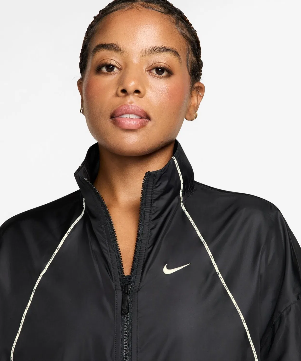 Женская нейлоновая куртка с водоотталкивающей пропиткой NIKE ATH DEPT WATER Repel W, черный — фото 3