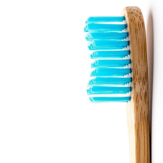 Мягкая бамбуковая зубная щетка, 1 шт. Humble Brush — фото 2