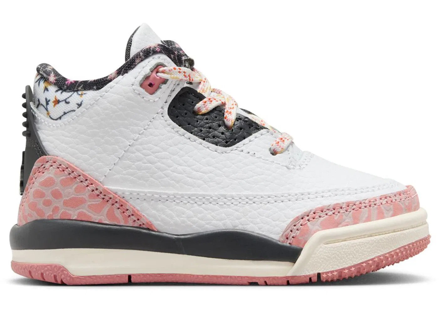 Детские кроссовки Lifestyle Jordan 3 Retro, White/Anthracite/Red Stardust/Sail/Saturn Gold