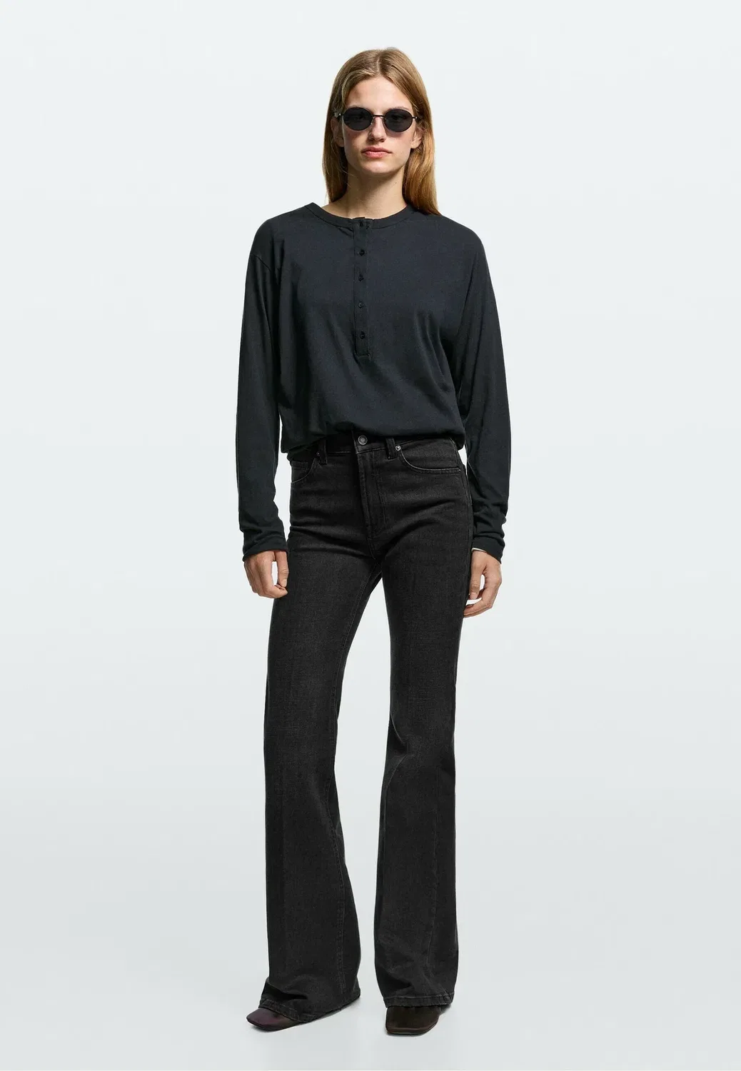 Джинсы-Клеш с высокой талией 05080824 - джинсы-клеш Massimo Dutti, Black — фото 2