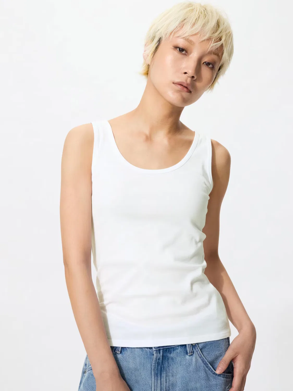 Комплект маек Uniqlo, базовые хлопковые майки, белый