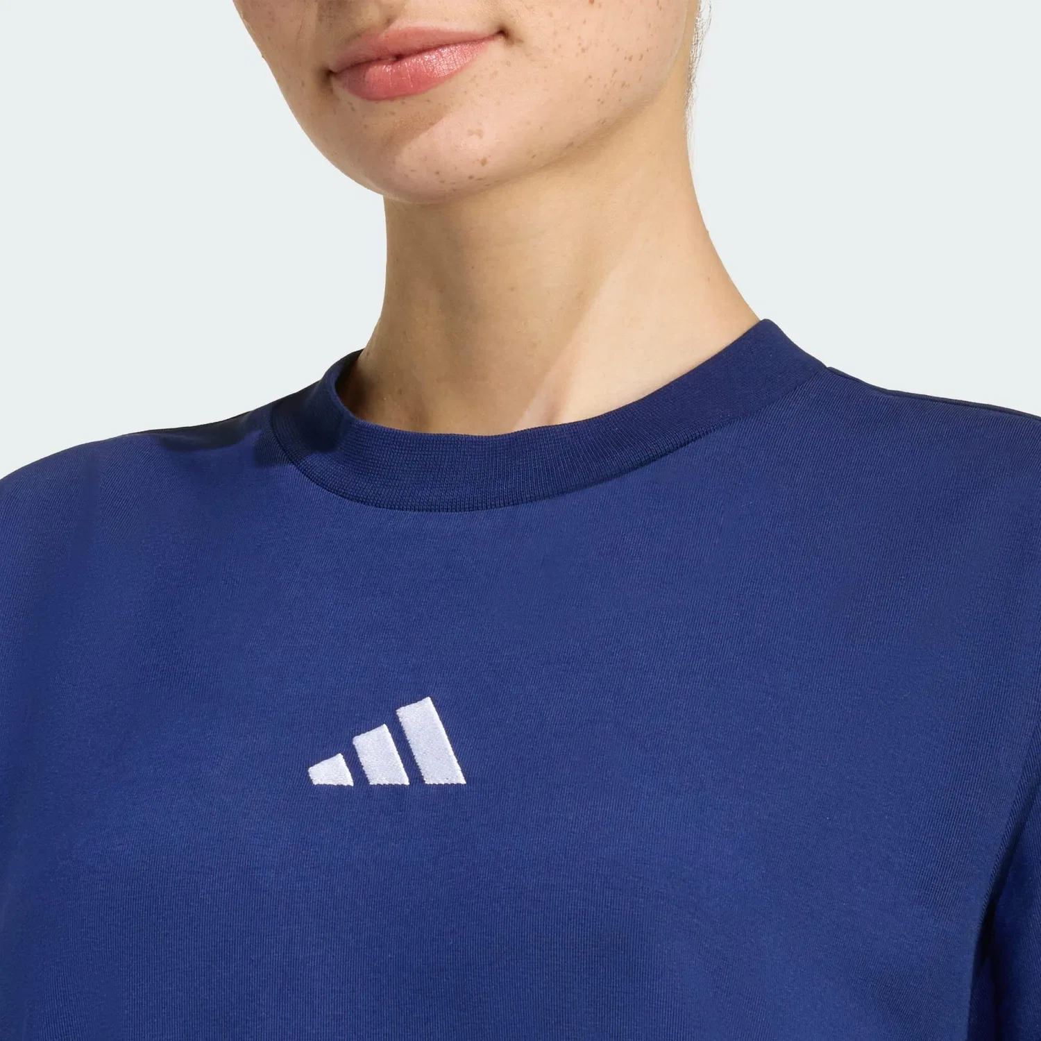 Женское футболка-платье свободного кроя Adidas, Цвет Dunkelblau Weiss Navyblau — фото 4