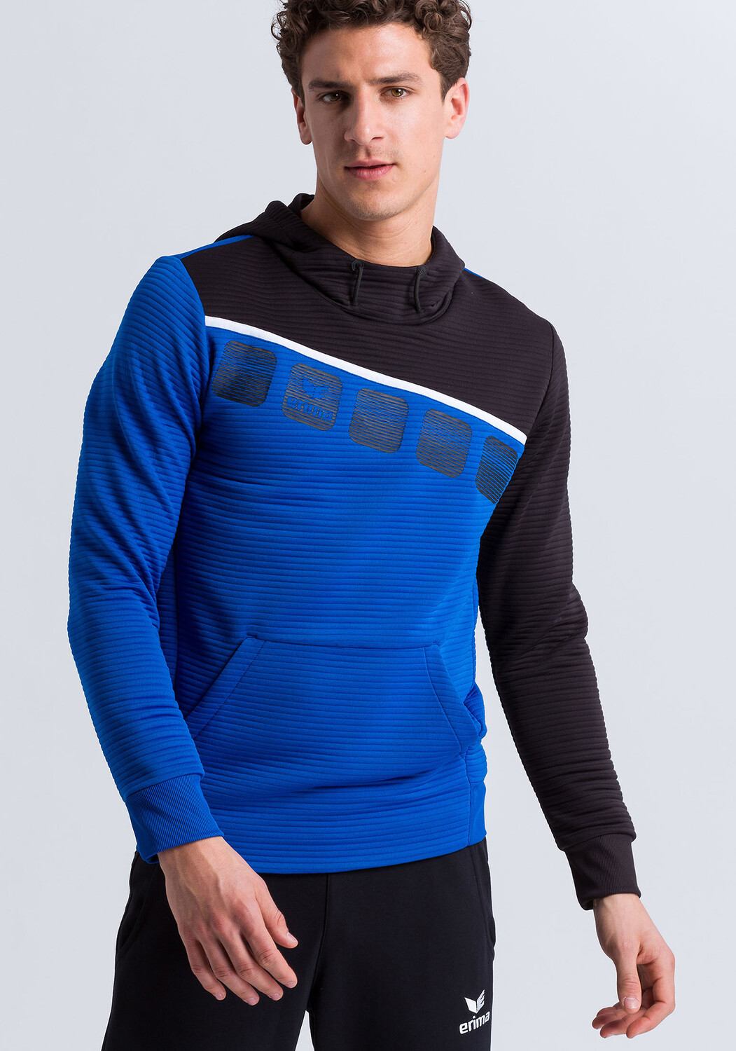 

Толстовка erima 5 C Kapuzensweat, новый королевский/черный/белый