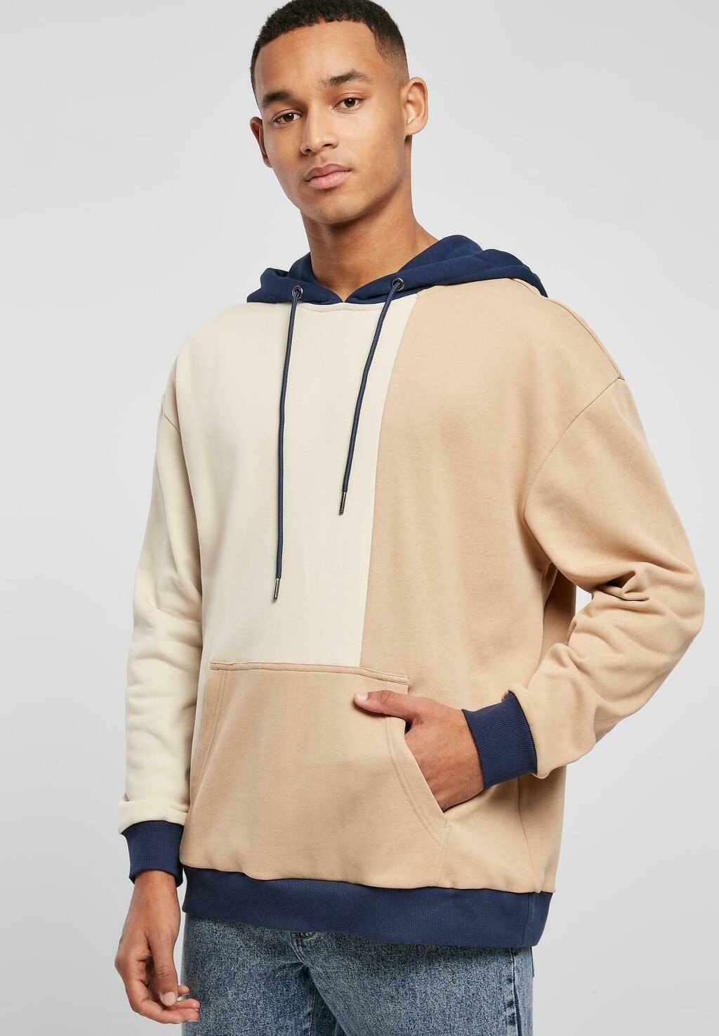 

Толстовка OVERSIZED Urban Classics, softseagrass Unionбежевый