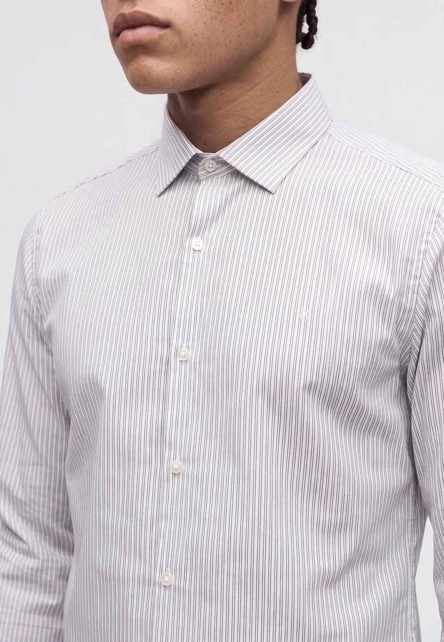 Рубашка на пуговицах Calvin Klein Slim fit 'ESNTL' темно-серого цвета — фото 3